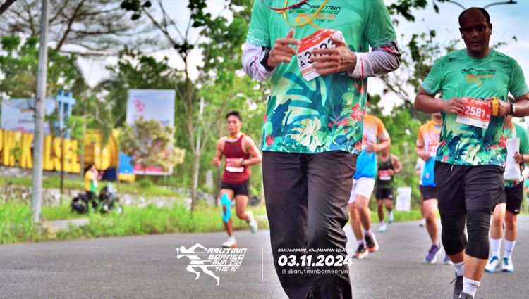 Race photo from Arutmin Borneo Run 2024