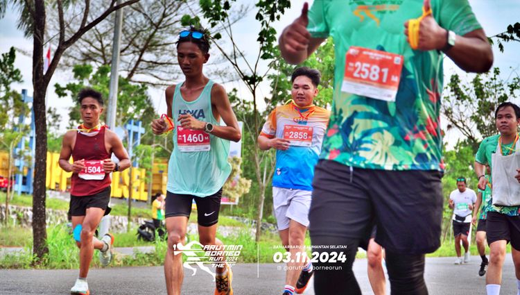 Race photo from Arutmin Borneo Run 2024