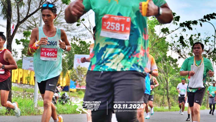 Race photo from Arutmin Borneo Run 2024