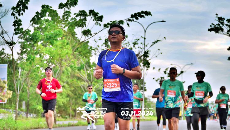 Race photo from Arutmin Borneo Run 2024