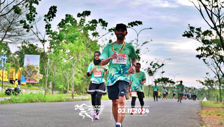 Race photo from Arutmin Borneo Run 2024