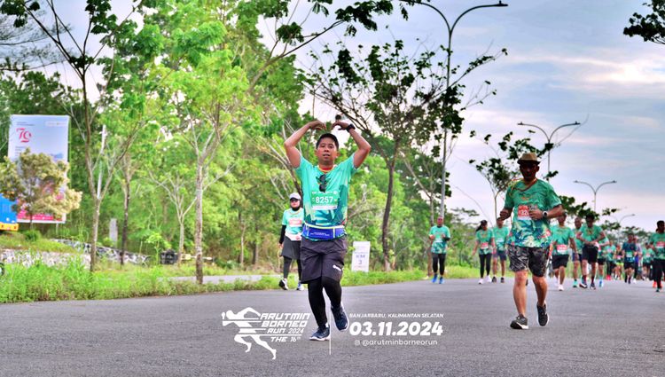 Race photo from Arutmin Borneo Run 2024
