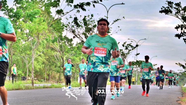 Race photo from Arutmin Borneo Run 2024