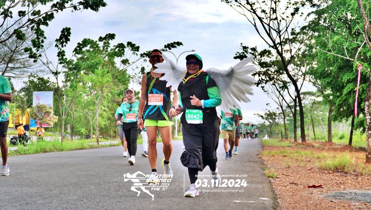 Race photo from Arutmin Borneo Run 2024