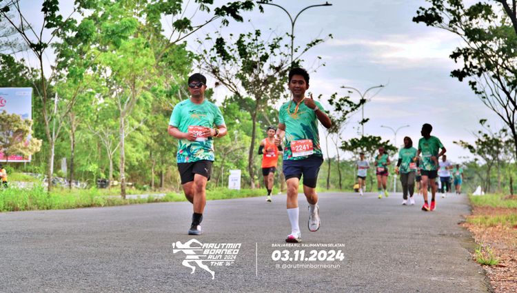 Race photo from Arutmin Borneo Run 2024