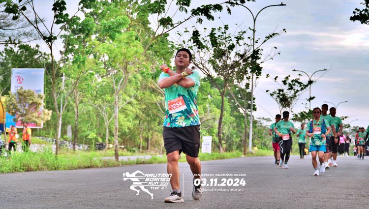 Race photo from Arutmin Borneo Run 2024