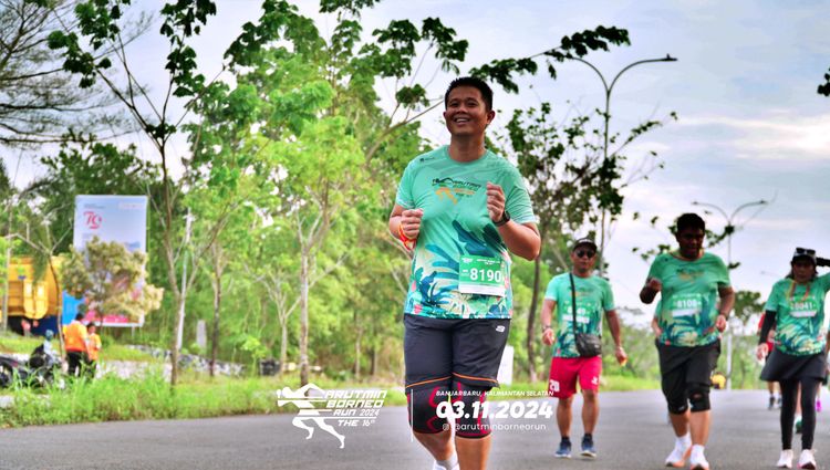 Race photo from Arutmin Borneo Run 2024