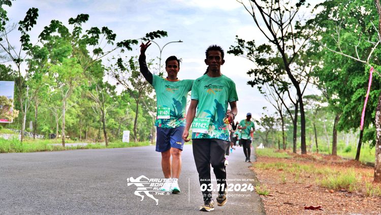 Race photo from Arutmin Borneo Run 2024
