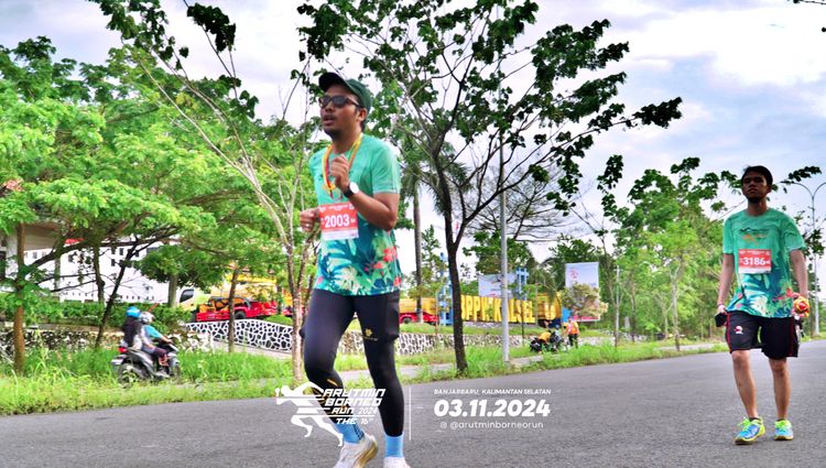 Race photo from Arutmin Borneo Run 2024