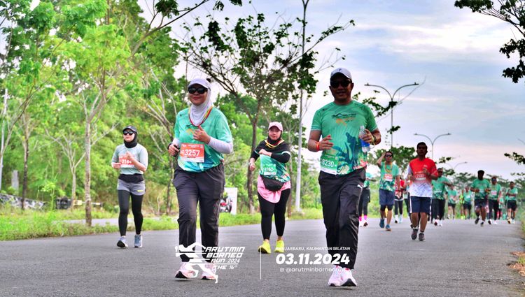 Race photo from Arutmin Borneo Run 2024