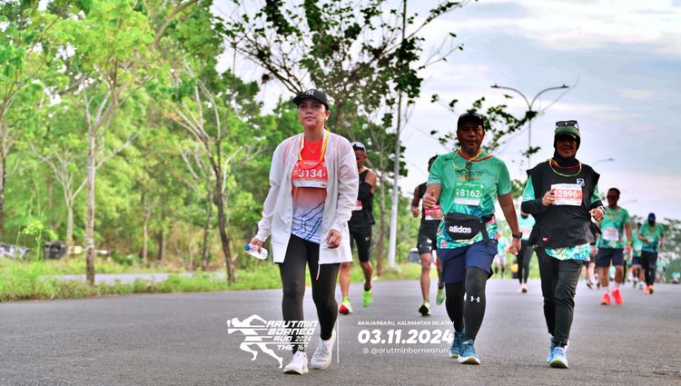 Race photo from Arutmin Borneo Run 2024