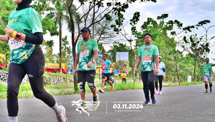 Race photo from Arutmin Borneo Run 2024