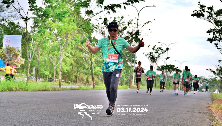 Race photo from Arutmin Borneo Run 2024