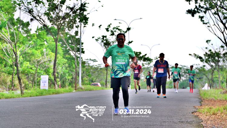 Race photo from Arutmin Borneo Run 2024