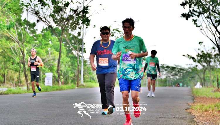 Race photo from Arutmin Borneo Run 2024