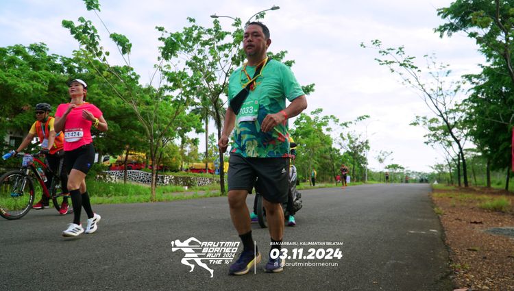 Race photo from Arutmin Borneo Run 2024