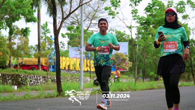Race photo from Arutmin Borneo Run 2024