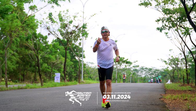 Race photo from Arutmin Borneo Run 2024