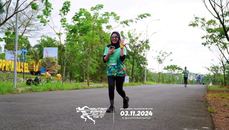 Race photo from Arutmin Borneo Run 2024