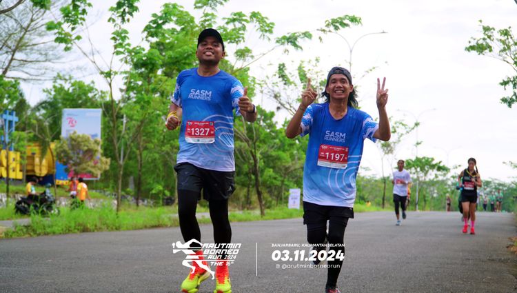 Race photo from Arutmin Borneo Run 2024