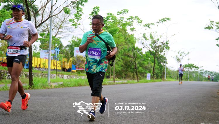 Race photo from Arutmin Borneo Run 2024