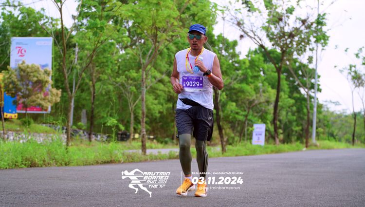 Race photo from Arutmin Borneo Run 2024
