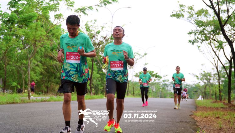 Race photo from Arutmin Borneo Run 2024