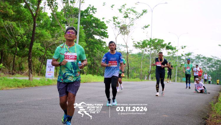 Race photo from Arutmin Borneo Run 2024
