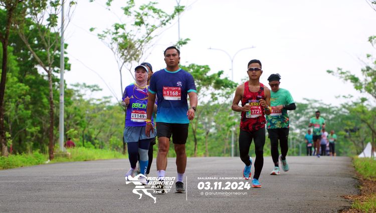 Race photo from Arutmin Borneo Run 2024