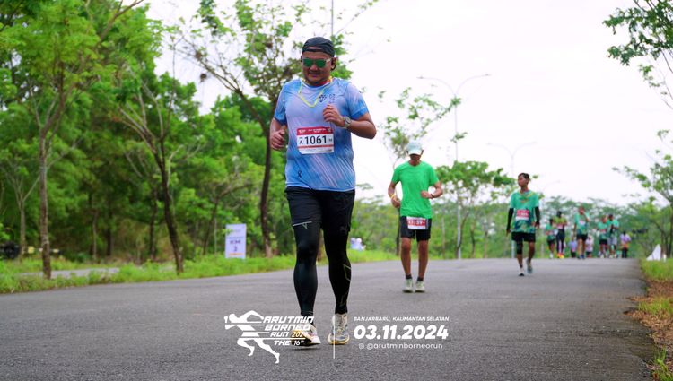 Race photo from Arutmin Borneo Run 2024