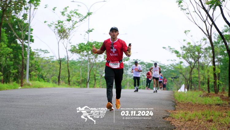 Race photo from Arutmin Borneo Run 2024