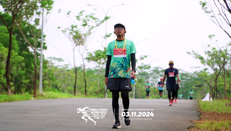 Race photo from Arutmin Borneo Run 2024