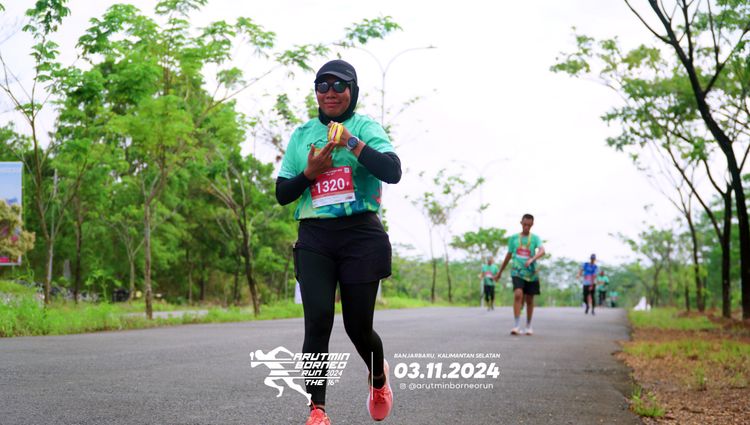 Race photo from Arutmin Borneo Run 2024