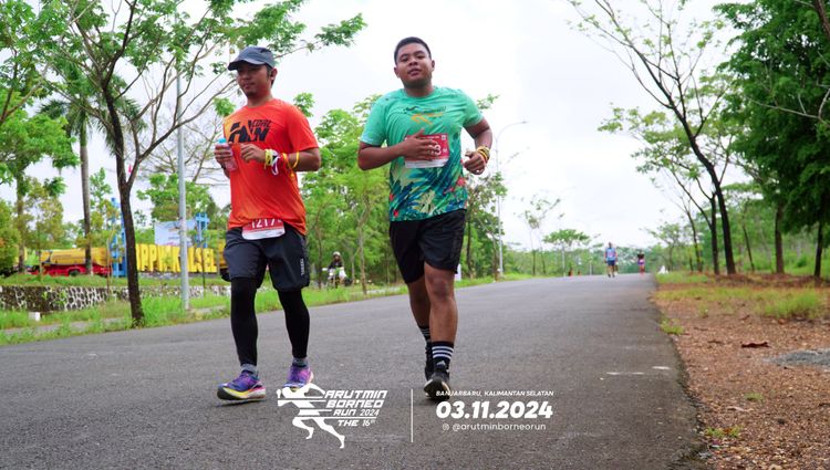 Race photo from Arutmin Borneo Run 2024
