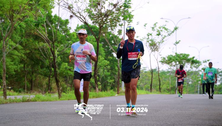 Race photo from Arutmin Borneo Run 2024