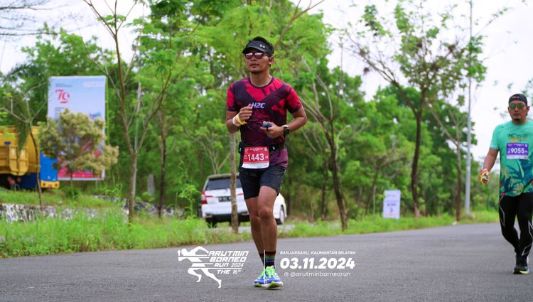 Race photo from Arutmin Borneo Run 2024
