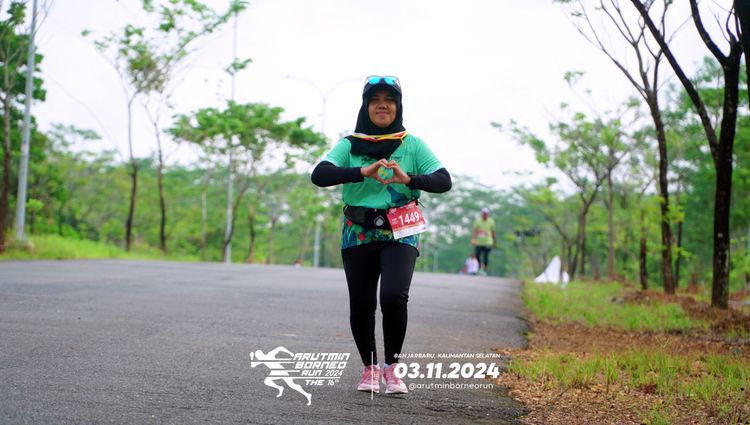 Race photo from Arutmin Borneo Run 2024