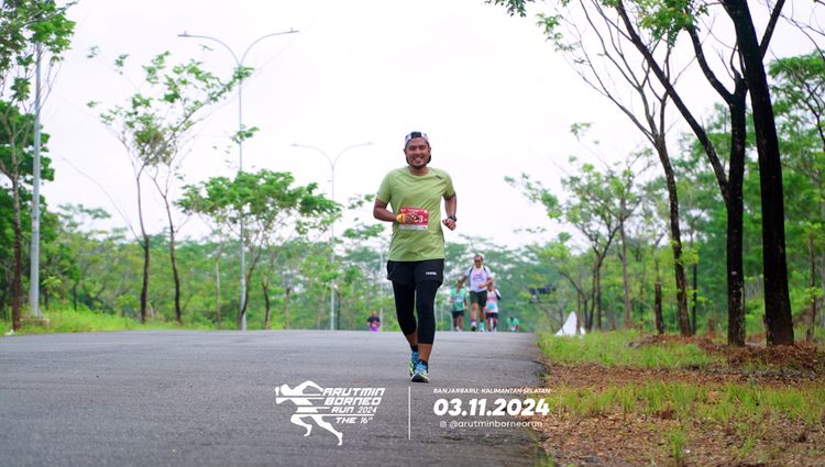 Race photo from Arutmin Borneo Run 2024
