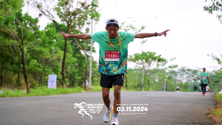 Race photo from Arutmin Borneo Run 2024