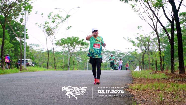 Race photo from Arutmin Borneo Run 2024