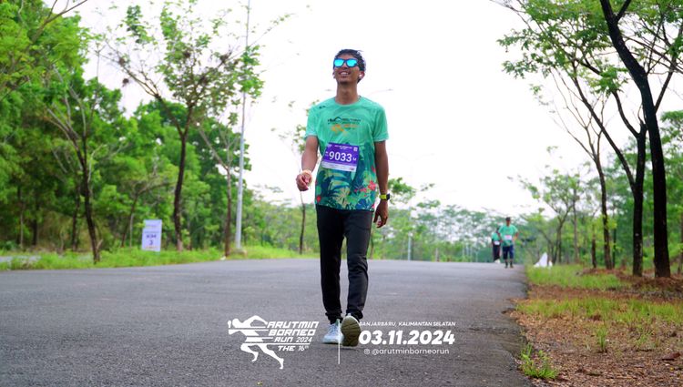 Race photo from Arutmin Borneo Run 2024