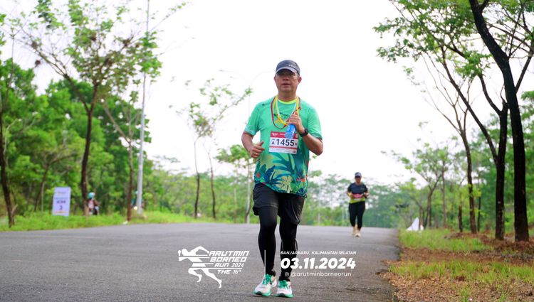 Race photo from Arutmin Borneo Run 2024