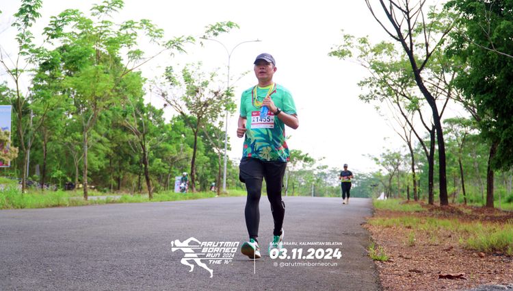 Race photo from Arutmin Borneo Run 2024