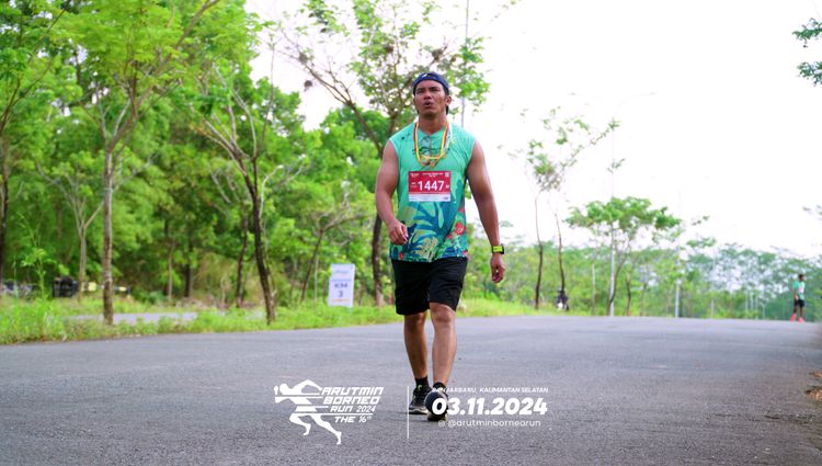 Race photo from Arutmin Borneo Run 2024