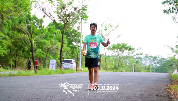 Race photo from Arutmin Borneo Run 2024