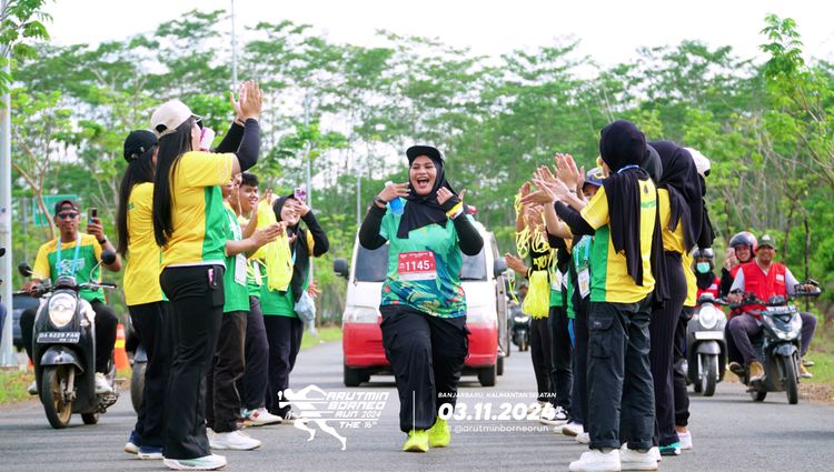 Race photo from Arutmin Borneo Run 2024