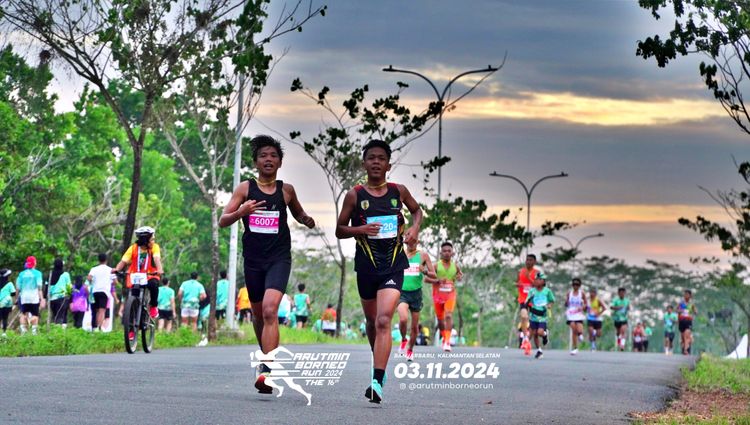 Race photo from Arutmin Borneo Run 2024