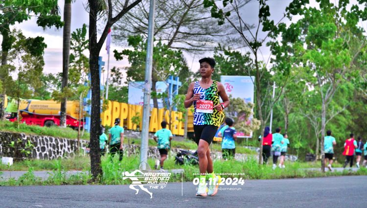 Race photo from Arutmin Borneo Run 2024