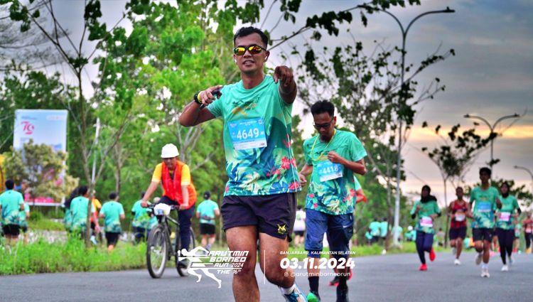 Race photo from Arutmin Borneo Run 2024