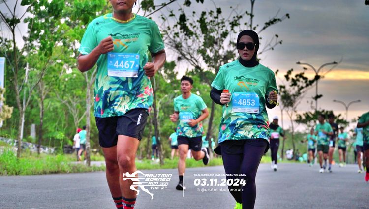 Race photo from Arutmin Borneo Run 2024